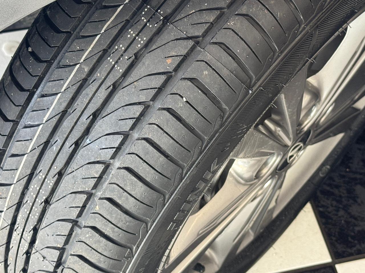 2018 Hyundai Elantra GL+New Tire+Brakes+Camera+ApplePlay+CLEAN CARFAX Photo3