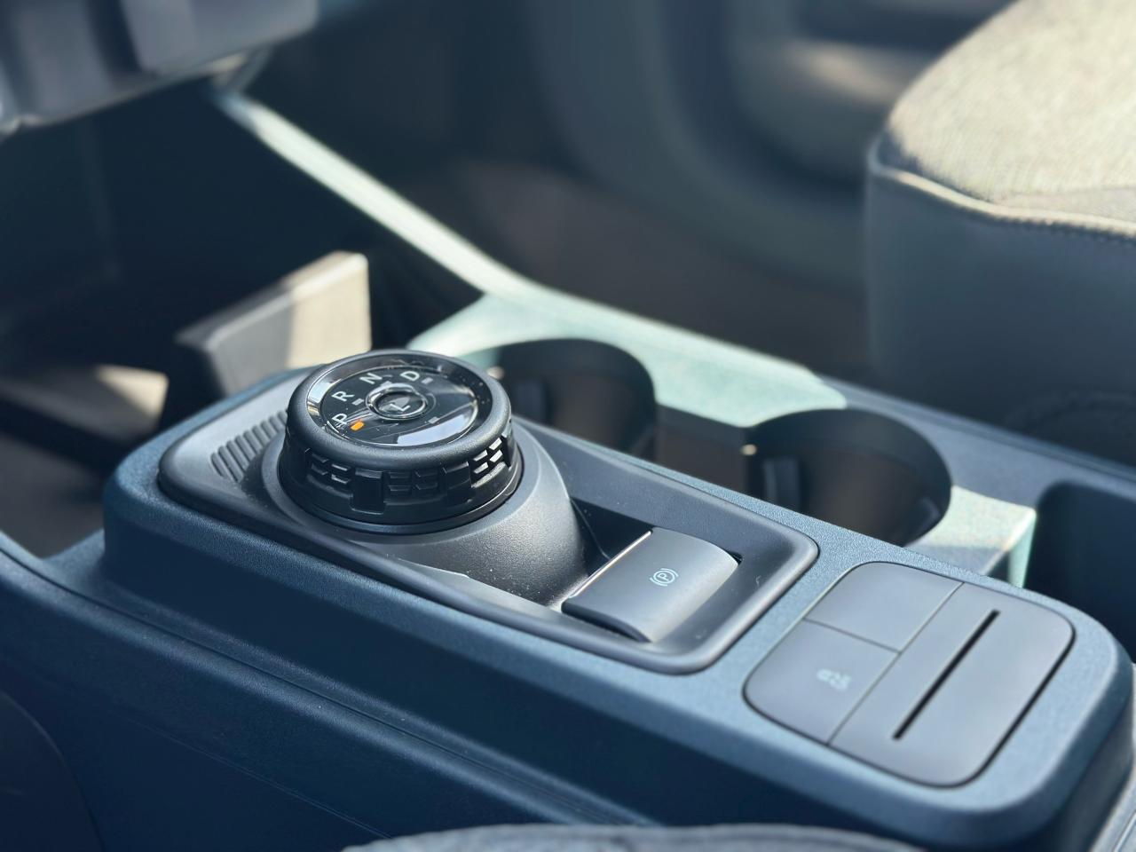 2025 Ford Maverick XL FWD SUPERCREW Photo5
