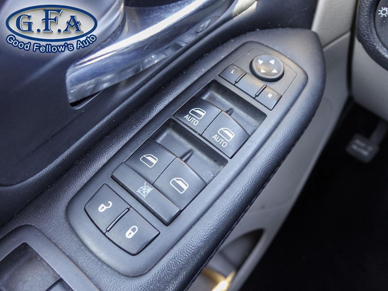 2016 Dodge Grand Caravan CREW PACKAGE, ALLOY WHEELS, LEATHER SEATS Photo19