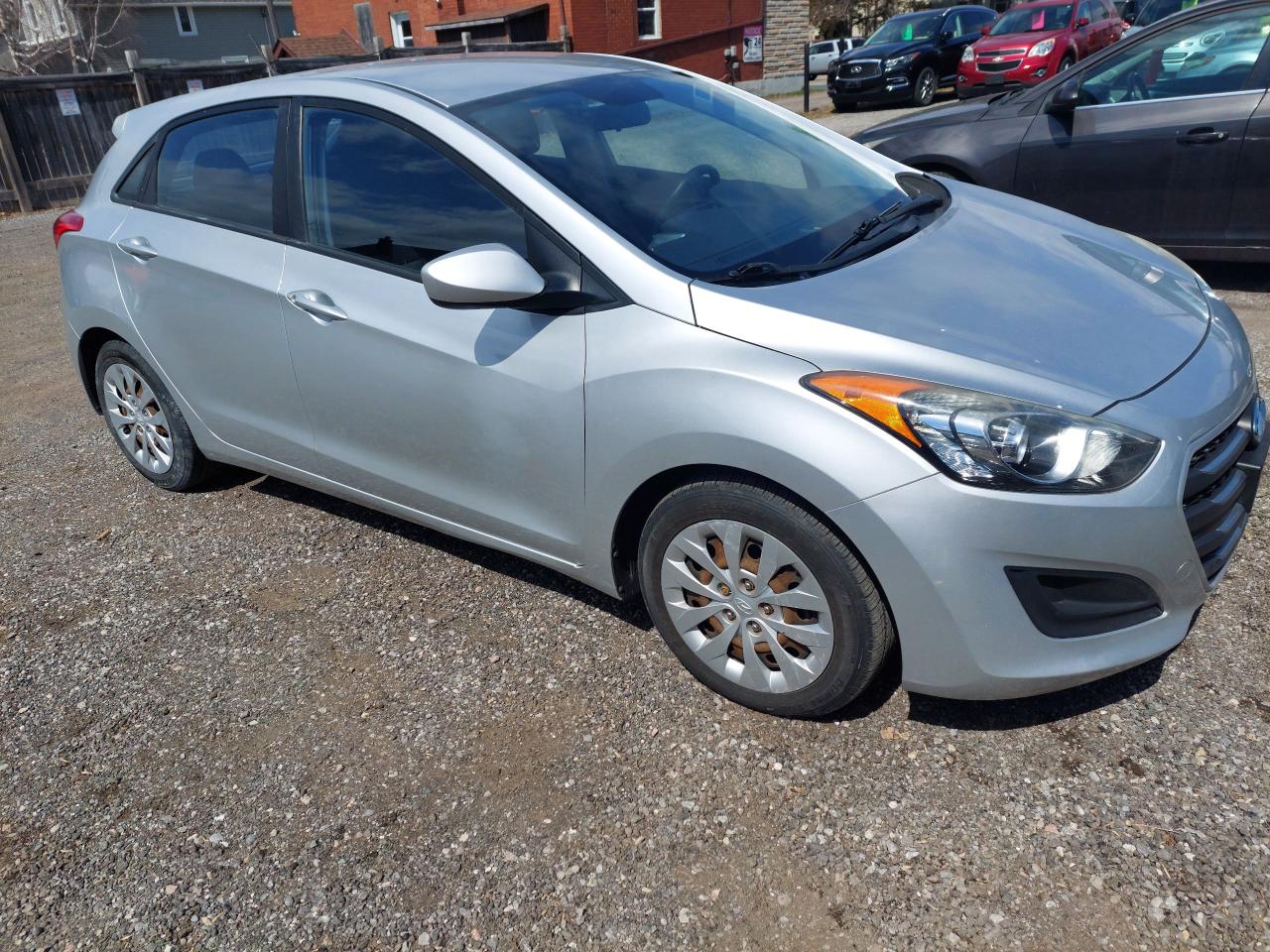 2016 Hyundai Elantra GT 5dr HB Man L - Photo #3