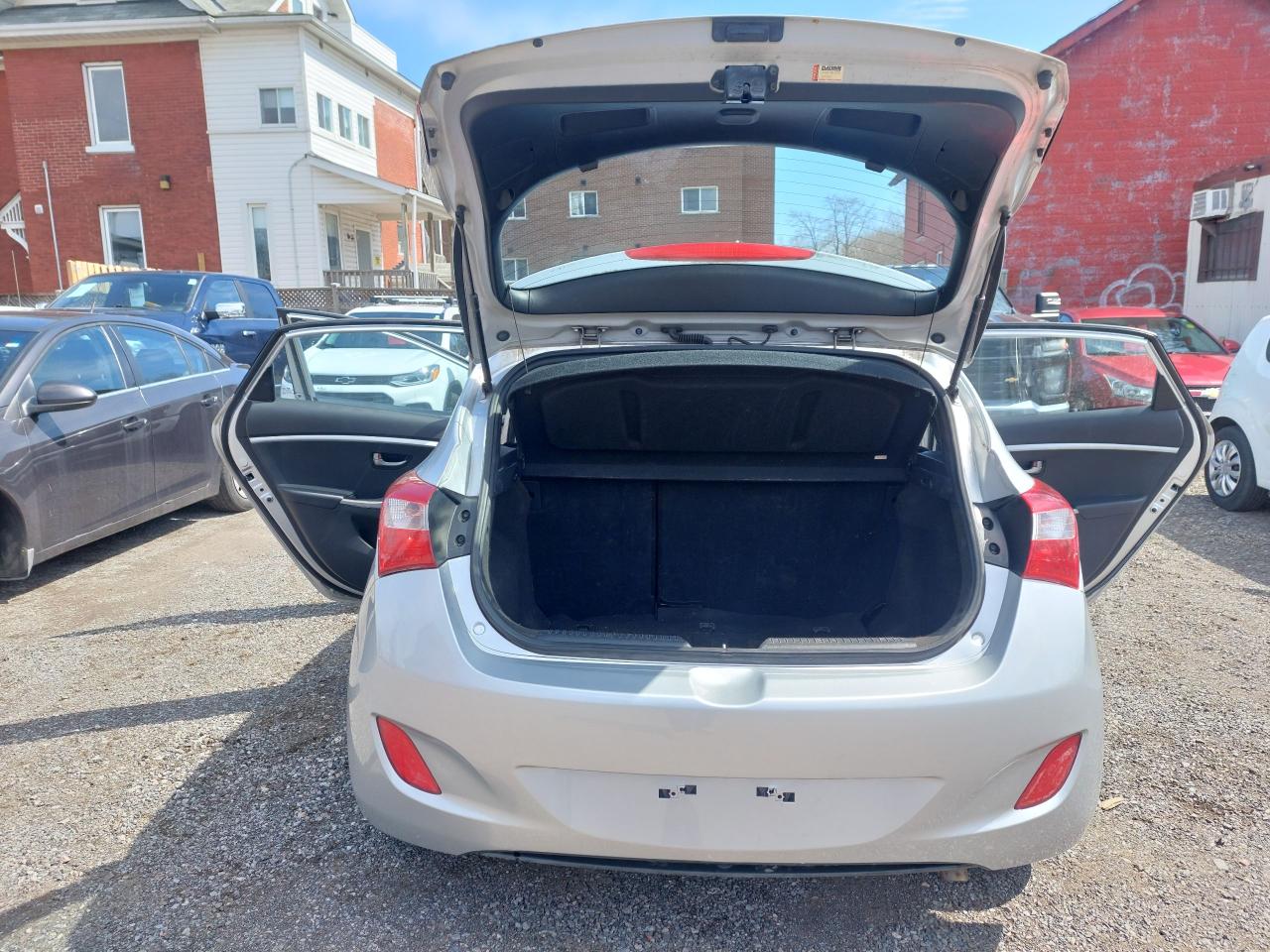 2016 Hyundai Elantra GT 5dr HB Man L - Photo #21