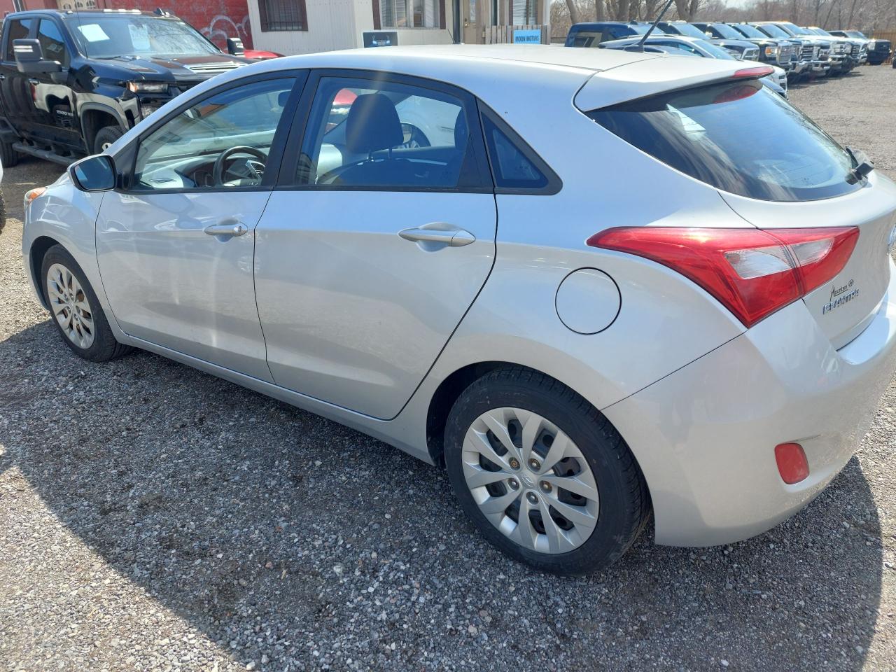 2016 Hyundai Elantra GT 5dr HB Man L - Photo #9