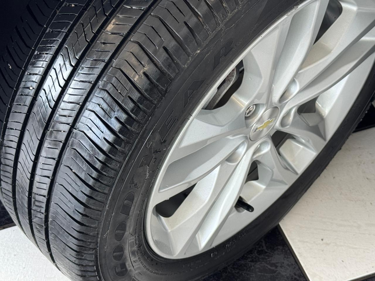 2016 Chevrolet Malibu LT+New Brakes+Camera+Remote Start+ACCIDENT FREE - Photo #3