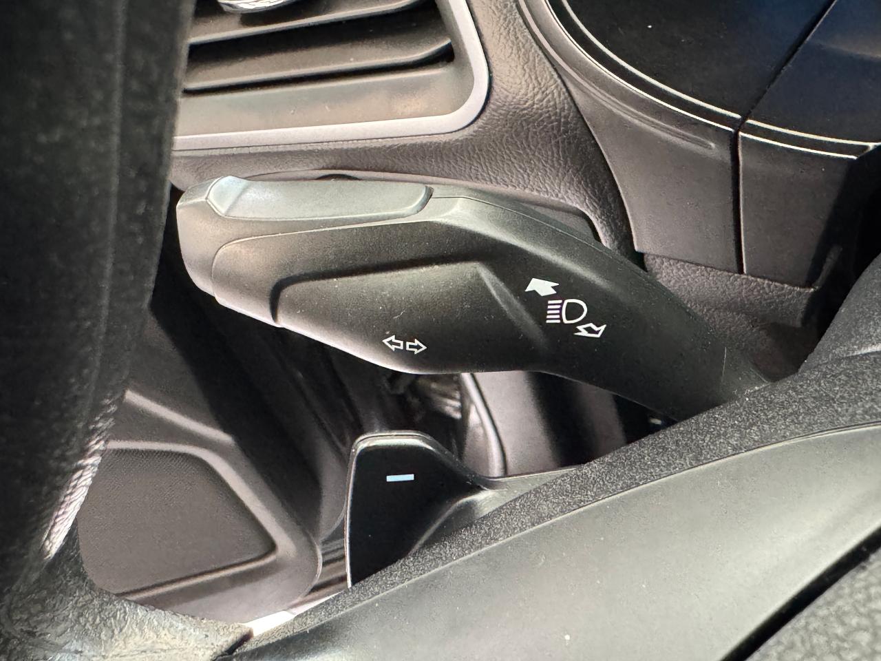 2017 Ford Edge SE+Camera+Bluetooth+A/C+ACCIDENT FREE - Photo #27