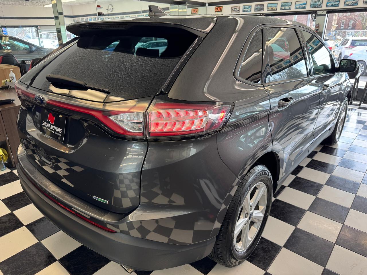 2017 Ford Edge SE+Camera+Bluetooth+A/C+ACCIDENT FREE - Photo #6