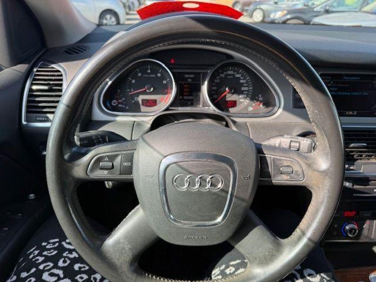 2011 Audi Q7 quattro 4dr 3.0L Premium - Photo #11