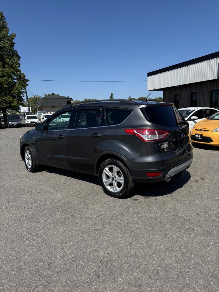2015 Ford Escape 4WD 4dr SE Photo2