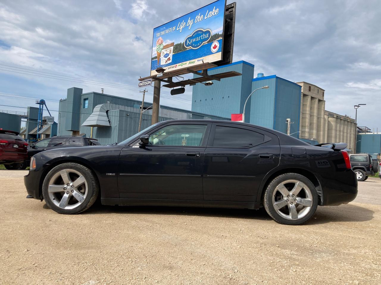 2010 Dodge Charger 4dr Sdn R/T RWD - Photo #3