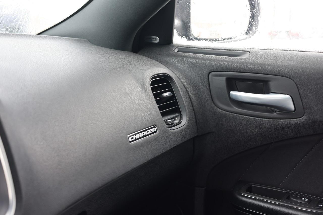 2022 Dodge Charger SXT AWD Photo