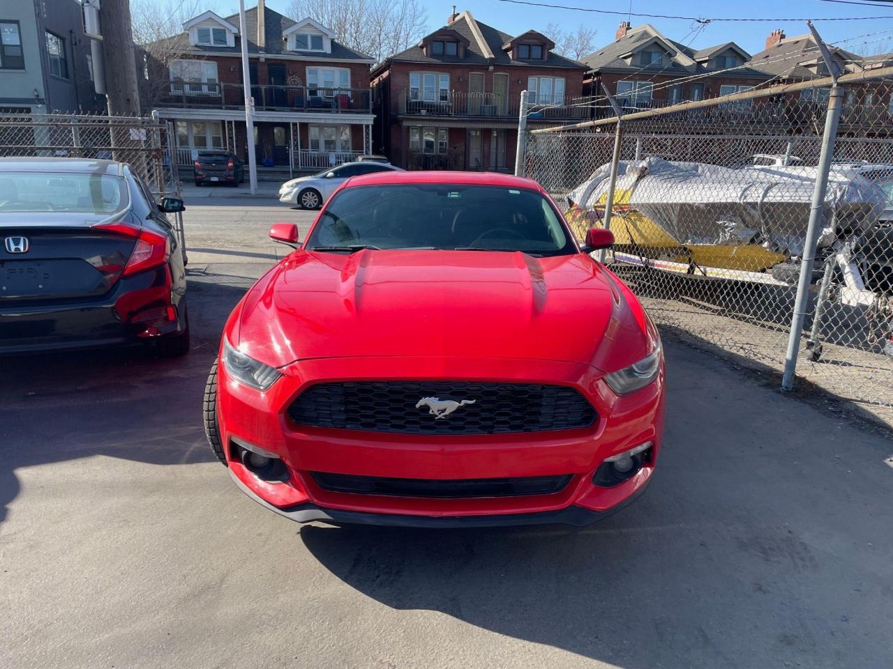 2016 Ford Mustang EcoBoost Premium *HEATED VENTILATED SEATS, NAV* - Photo #2