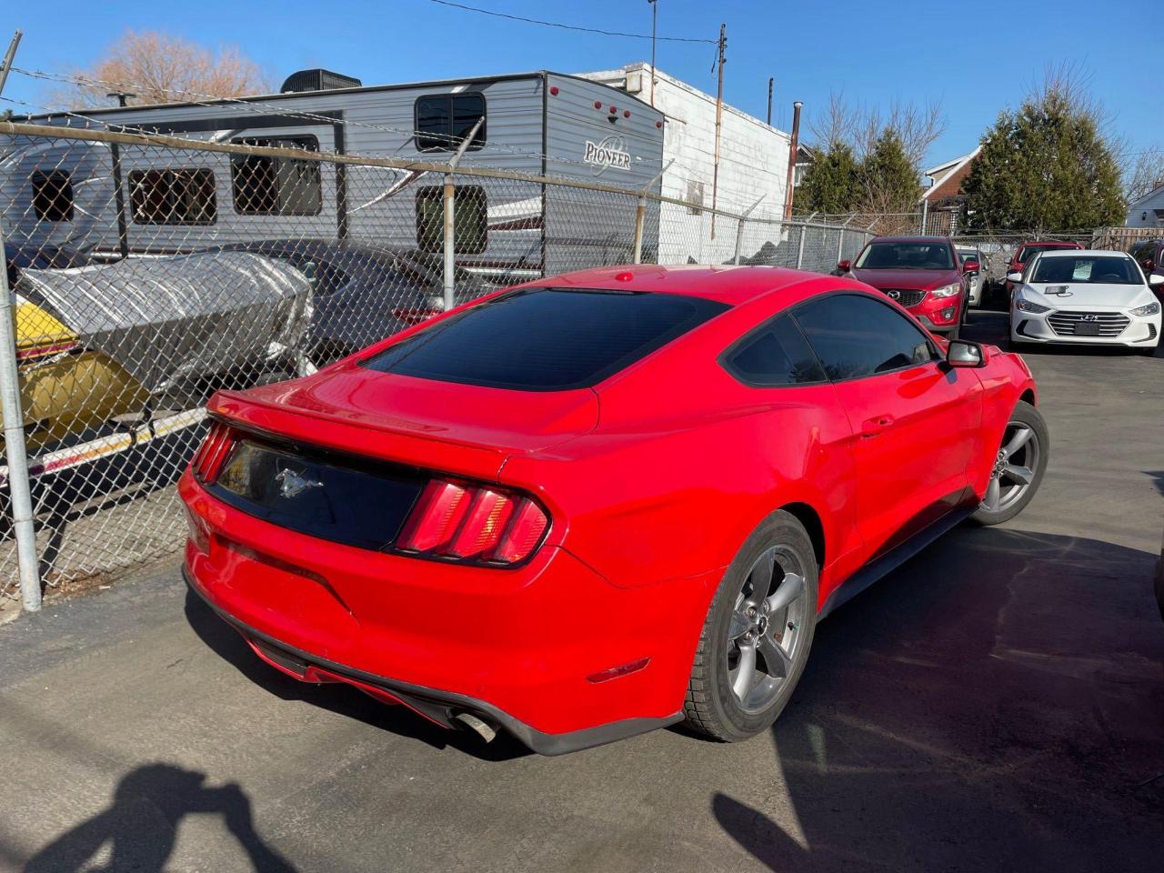 2016 Ford Mustang EcoBoost Premium *HEATED VENTILATED SEATS, NAV* - Photo #5