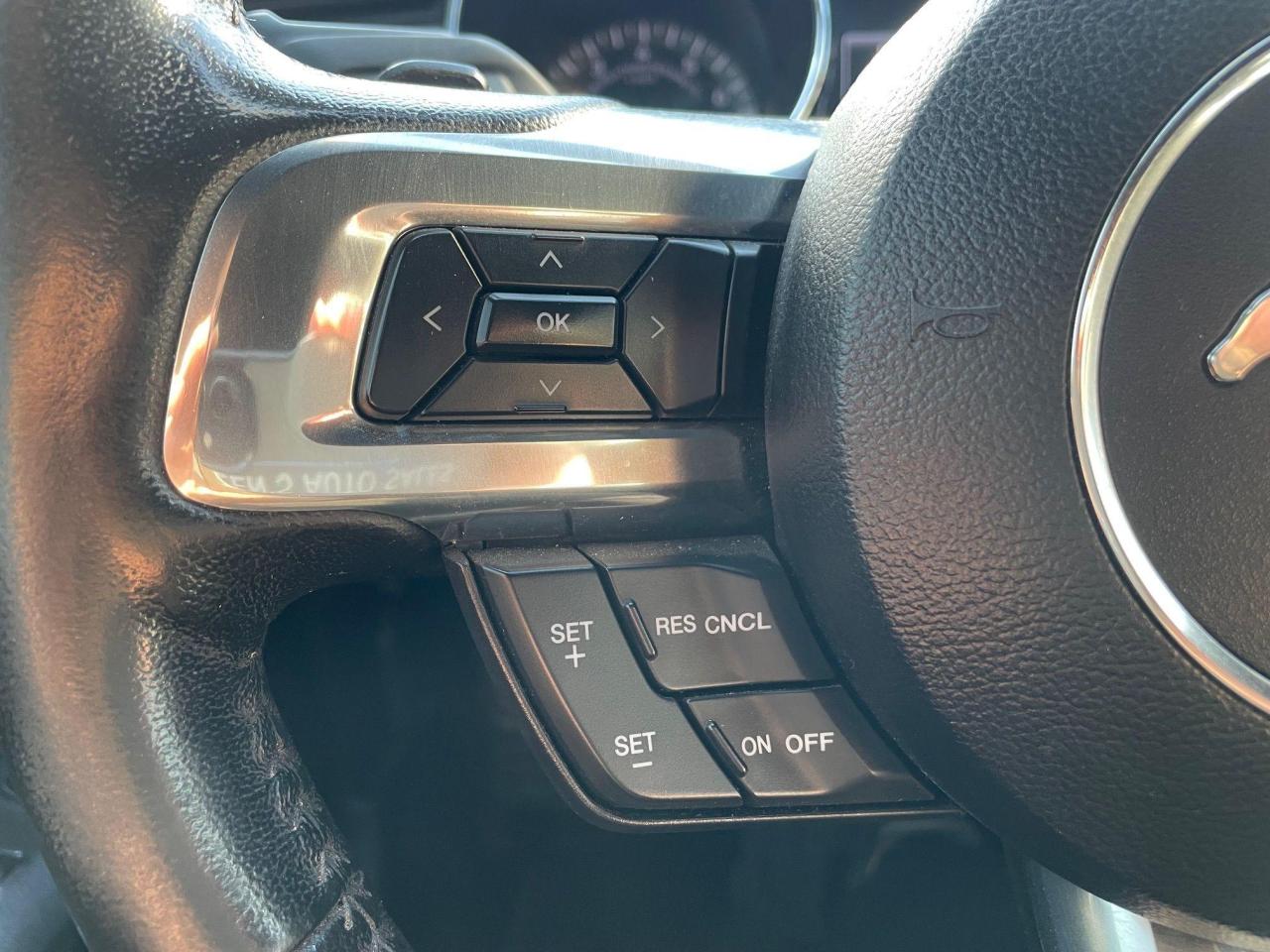2016 Ford Mustang EcoBoost Premium *HEATED VENTILATED SEATS, NAV* - Photo #14