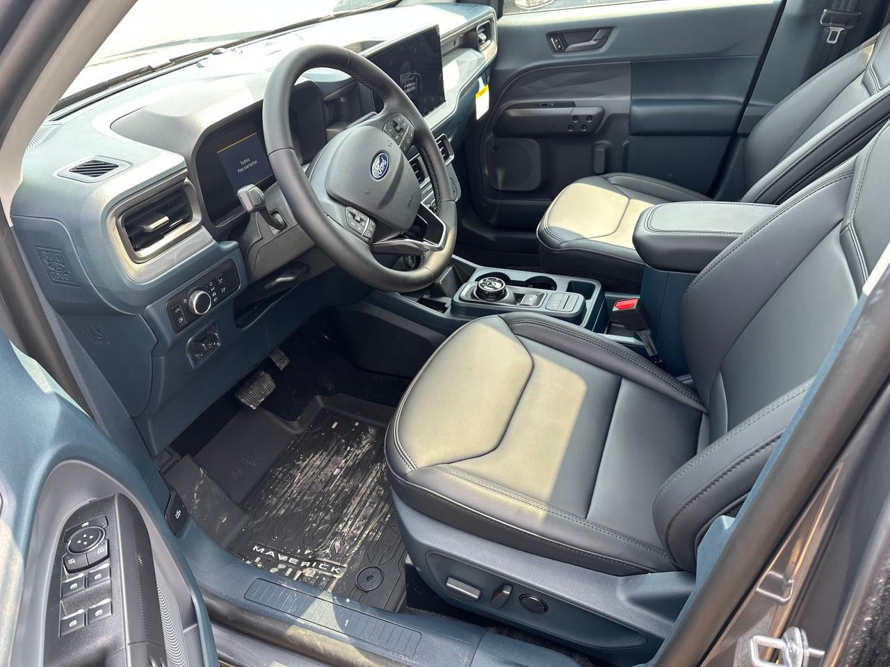 2025 Ford Maverick LARIAT AWD SuperCrew 501A Photo4