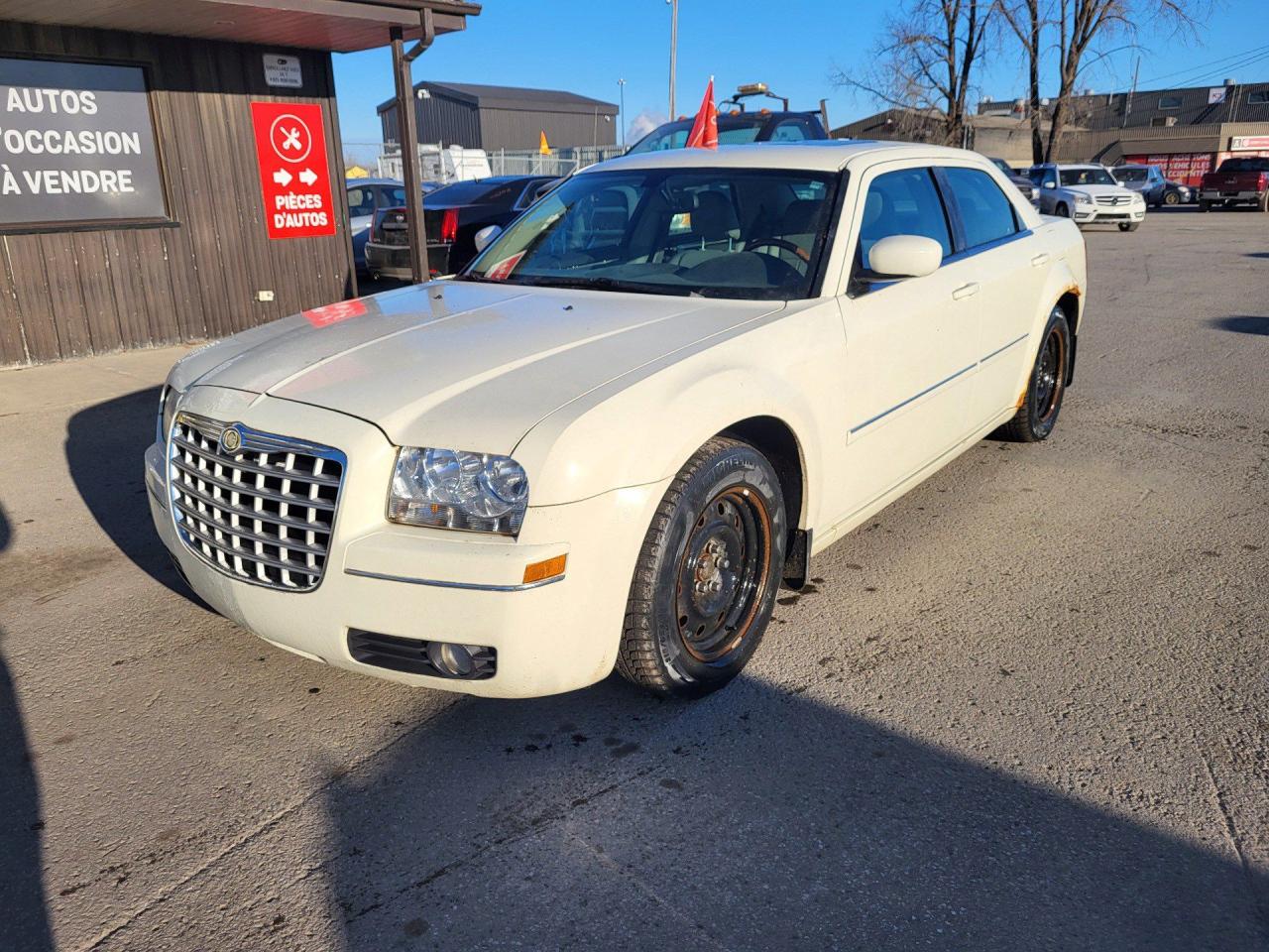 Used 2006 Chrysler 300 Touring for sale in Laval, QC