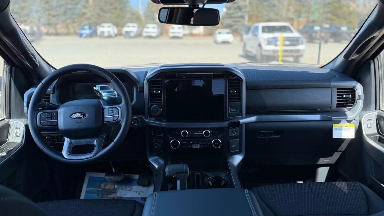 2025 Ford F-150 XLT Photo5