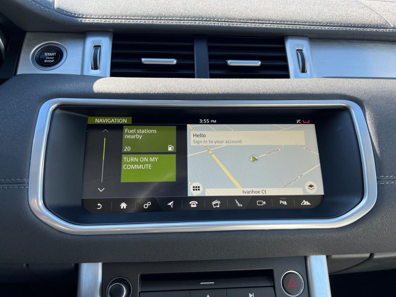 2017 Land Rover Evoque SE - Photo #12