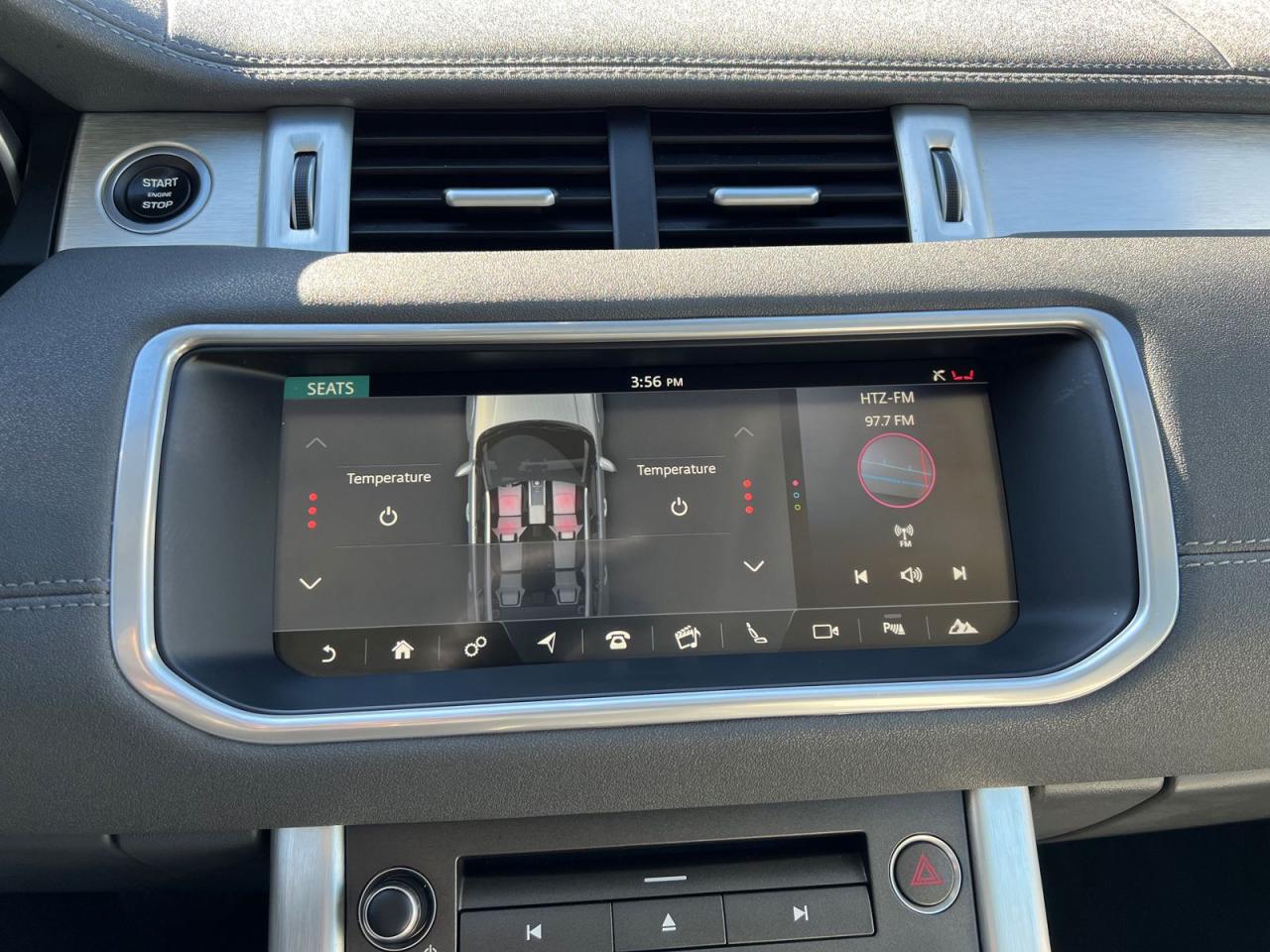 2017 Land Rover Evoque SE - Photo #14