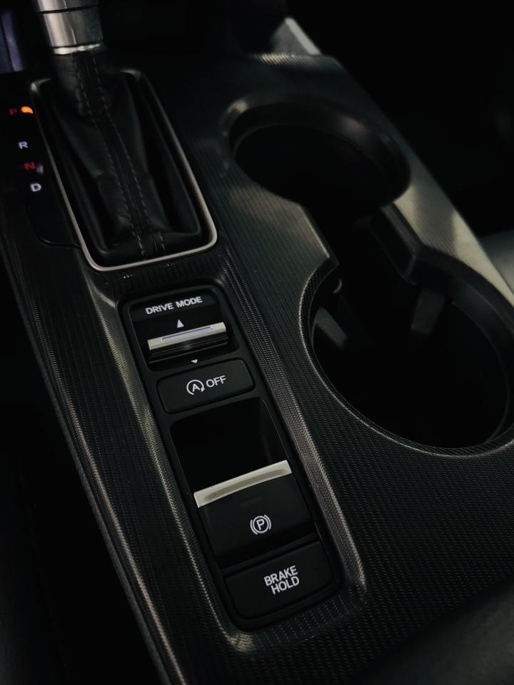 2022 Honda Civic Touring Sedan CVT - Photo #17
