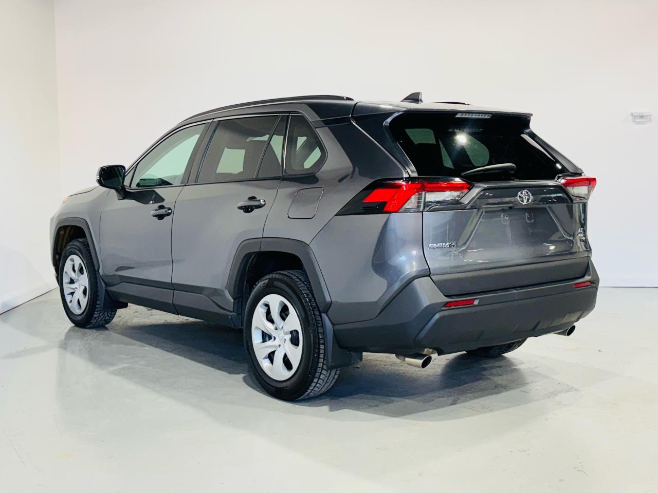 2021 Toyota RAV4 LE - Photo #7
