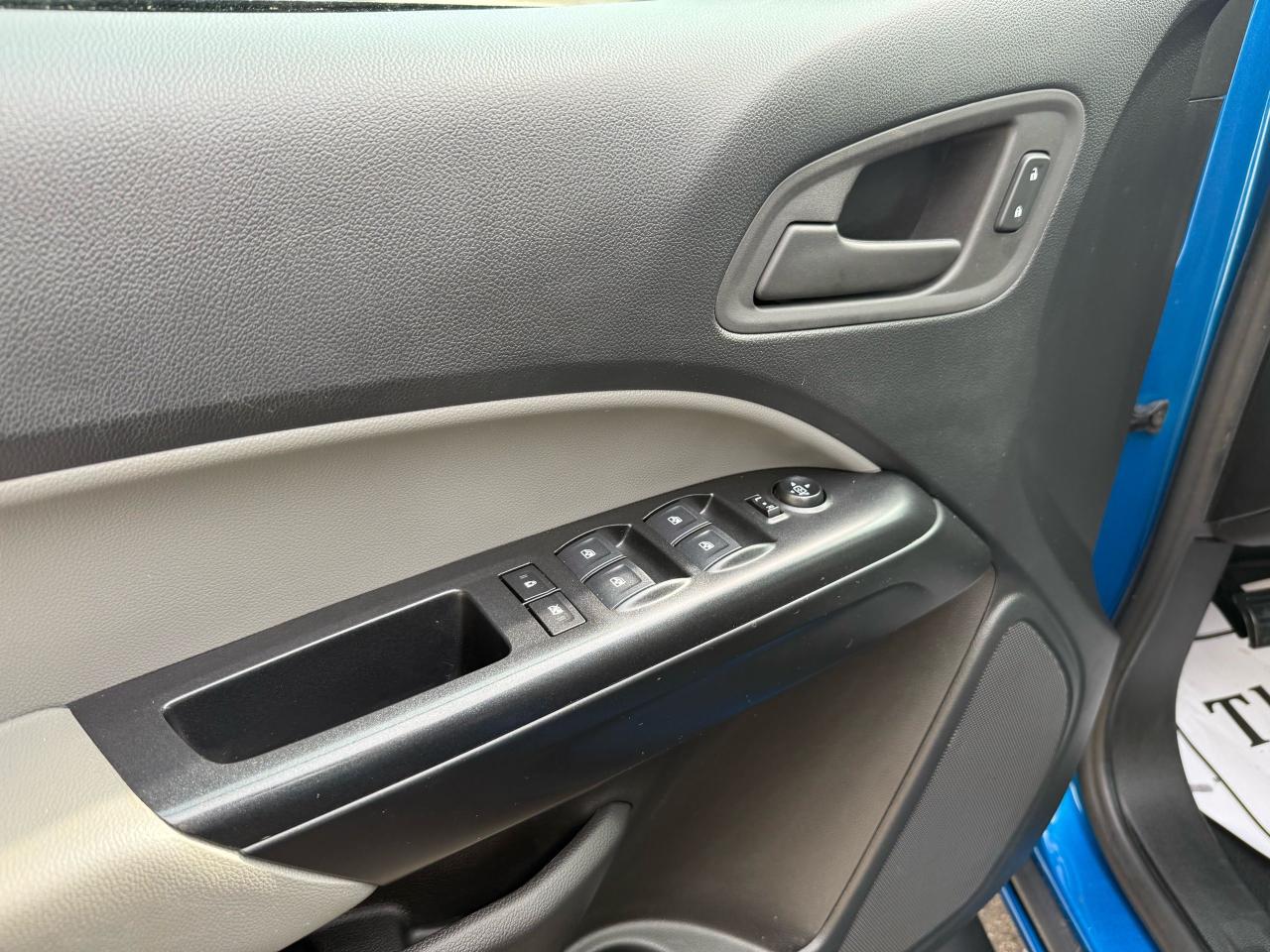 2022 Chevrolet Colorado 4WD Work Truck - Photo #6