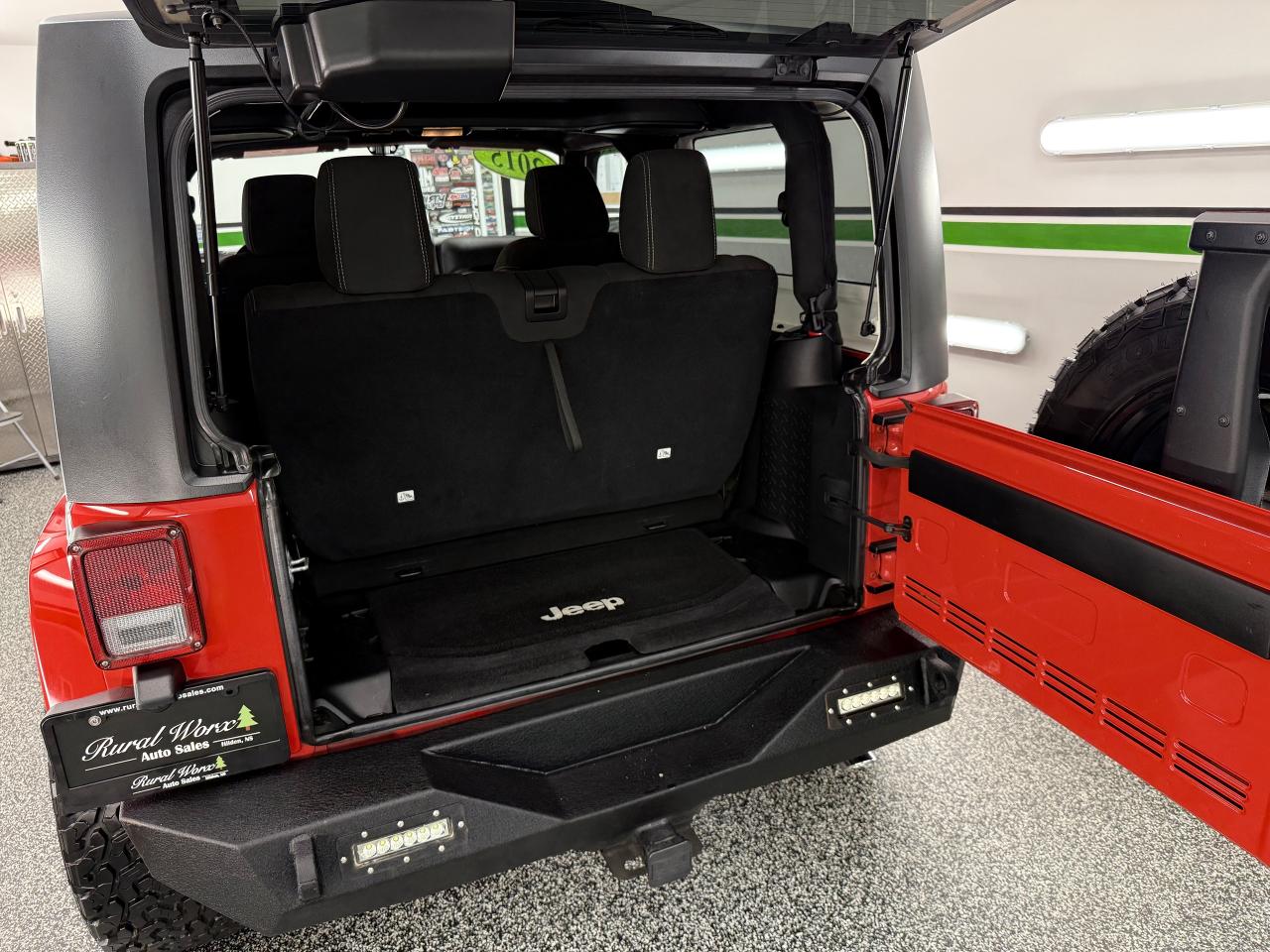 2015 Jeep Wrangler *SOLD* - Photo #9