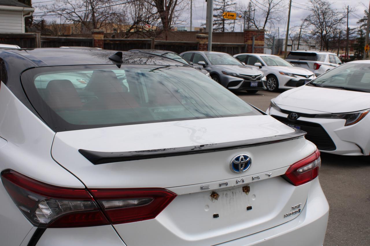 2022 Toyota Camry Hybrid XSE Auto - Photo #4