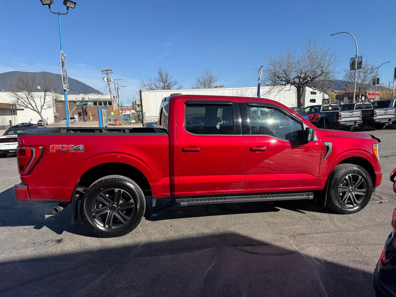 2022 Ford F-150 XLT Photo4