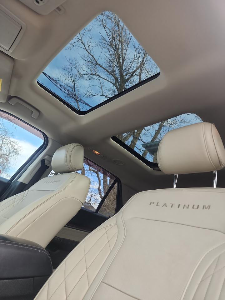 2017 Ford Explorer Platinum - Photo #15