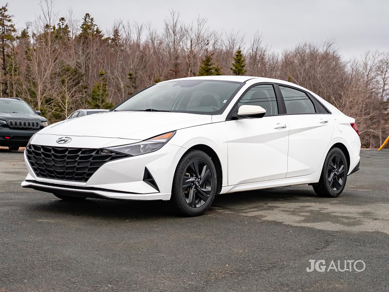 2022 Hyundai Elantra Preferred IVT