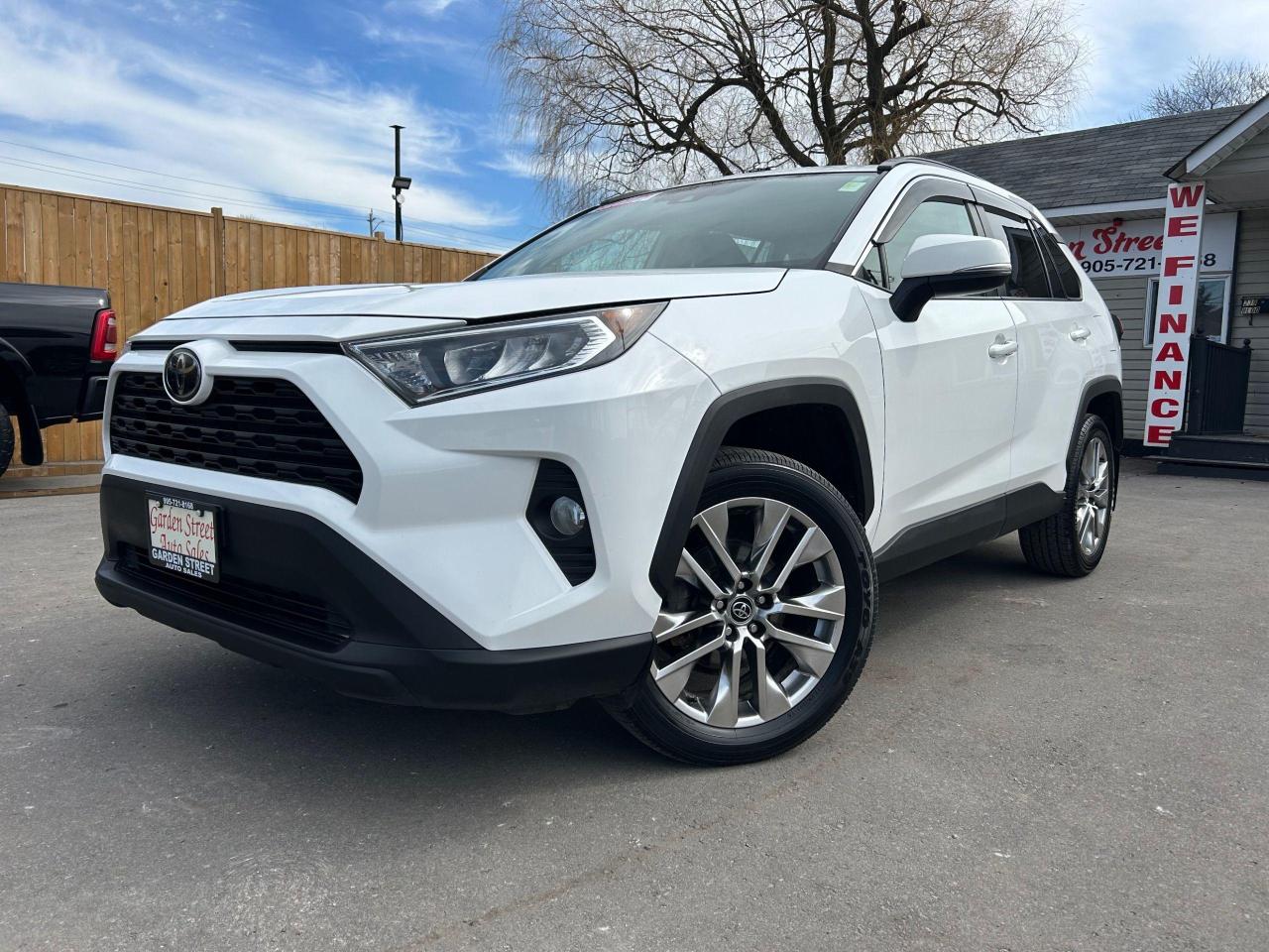 Used 2019 Toyota RAV4 XLE for sale in Oshawa, ON