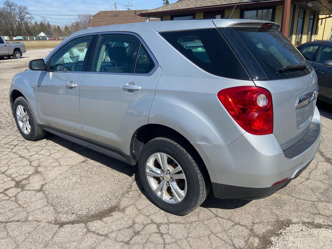 2011 Chevrolet Equinox LS - Photo #4