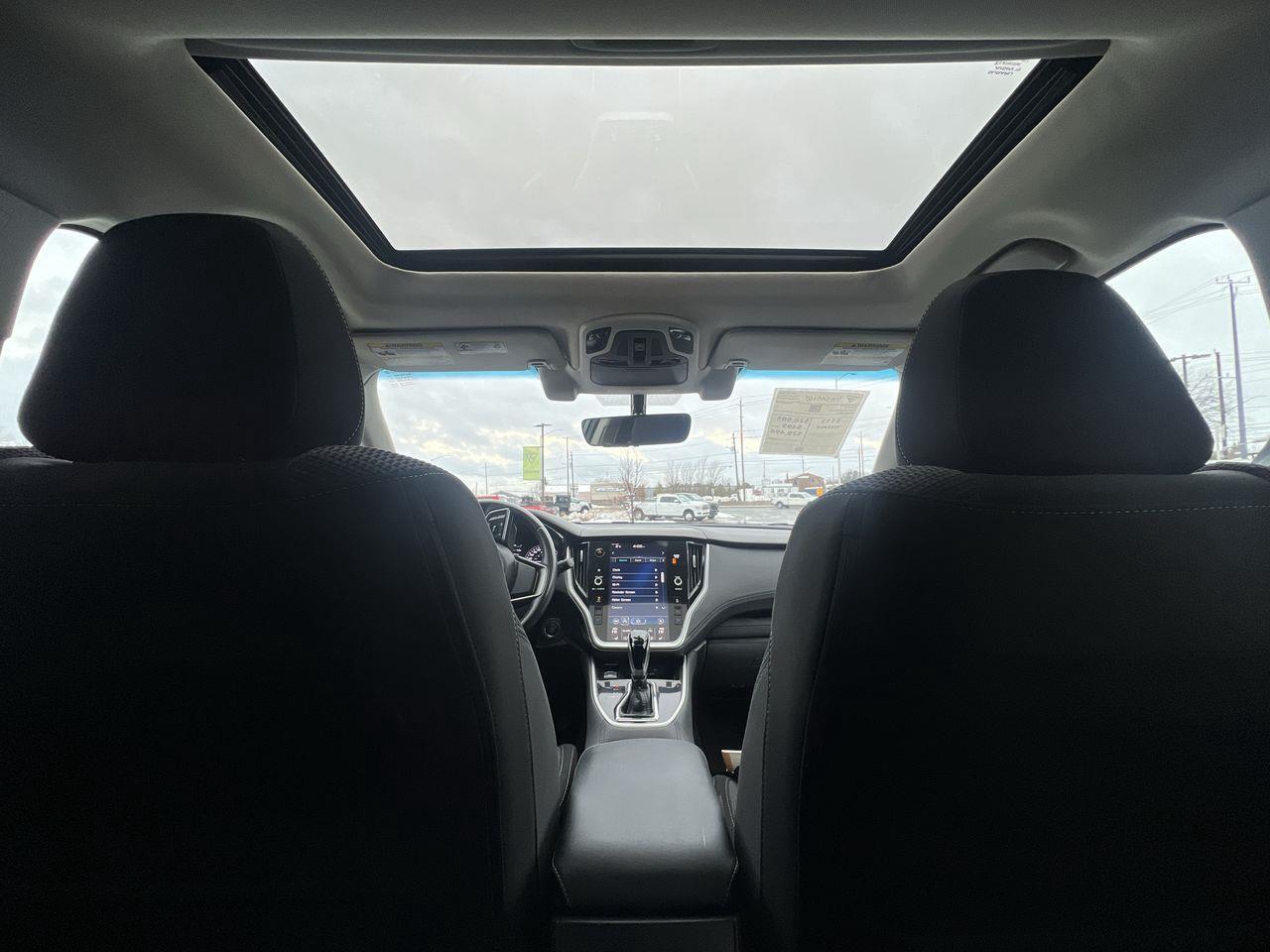 2020 Subaru Outback Touring APPLE CARPLAY/ANDROID AUTO, BACK UP CAM, SIRIUS XM, HEATED SEATS, MOONROOF!! Photo