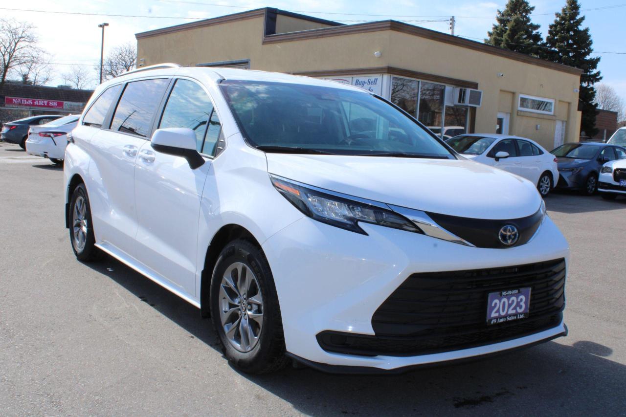 Used 2023 Toyota Sienna LE 8-Passenger AWD for sale in Brampton, ON