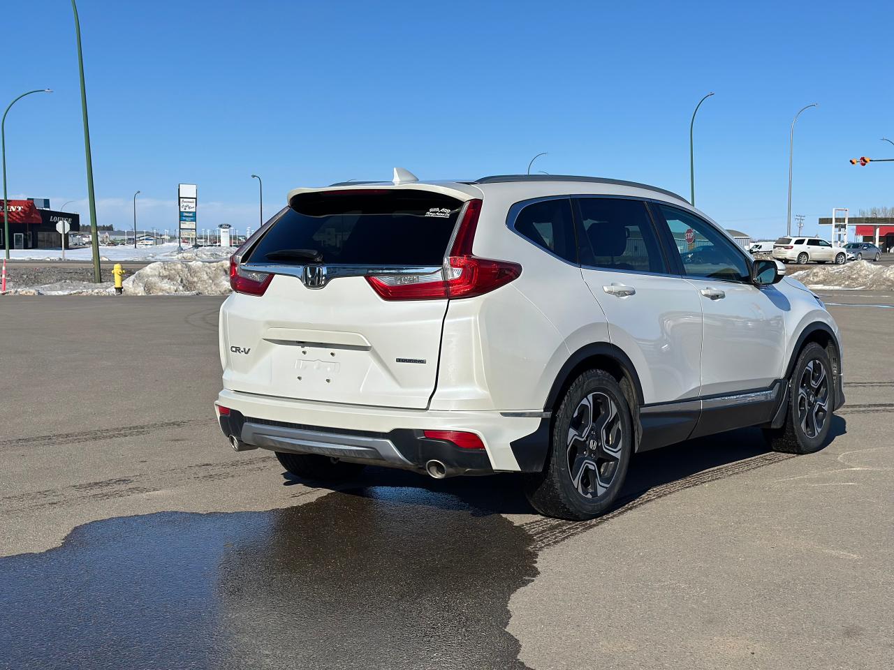 2018 Honda CR-V Touring AWD Photo4