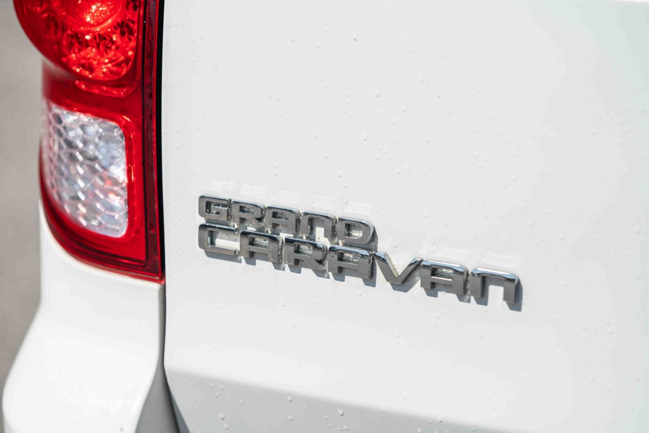 2012 Dodge Grand Caravan SE - Photo #10