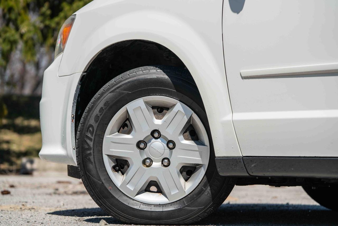 2012 Dodge Grand Caravan SE - Photo #12