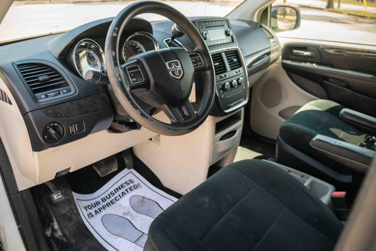 2012 Dodge Grand Caravan SE - Photo #17
