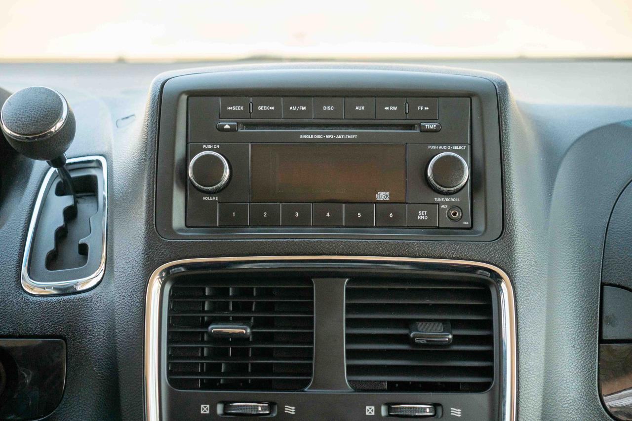 2012 Dodge Grand Caravan SE - Photo #26