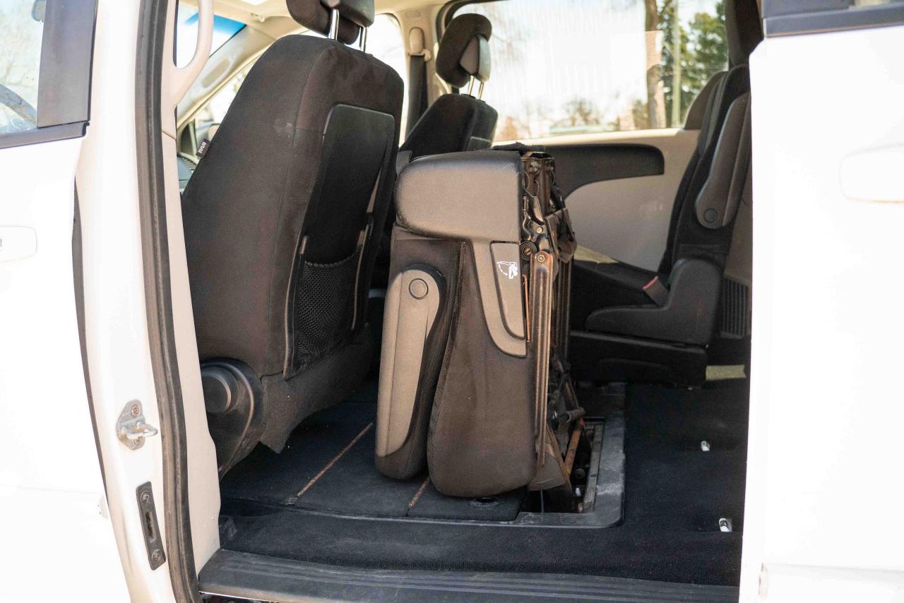 2012 Dodge Grand Caravan SE - Photo #35