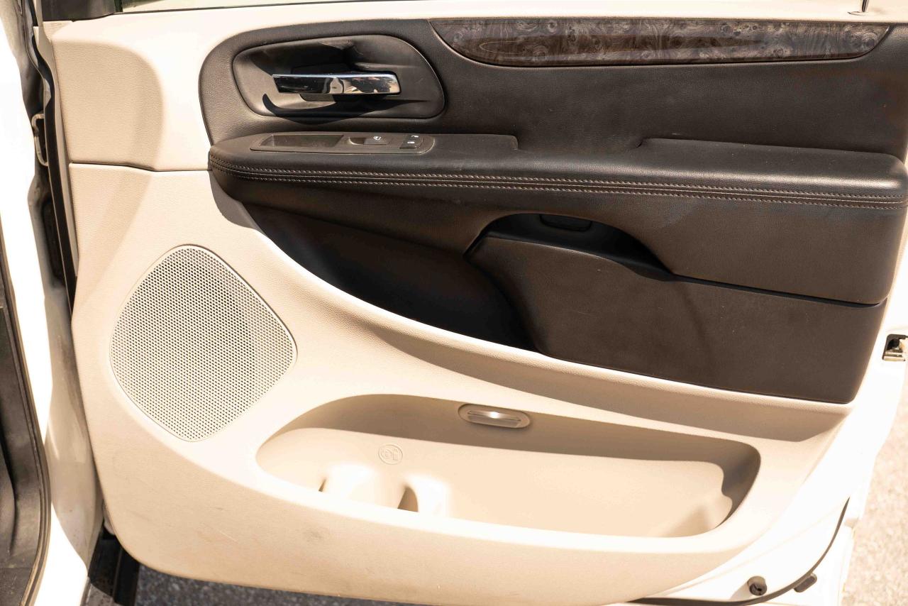 2012 Dodge Grand Caravan SE - Photo #38