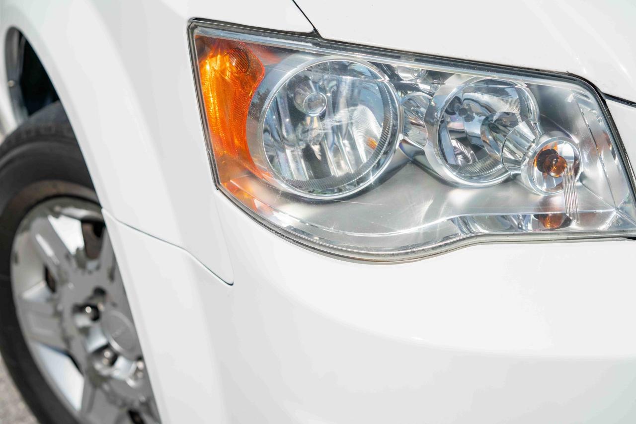 2012 Dodge Grand Caravan SE - Photo #6