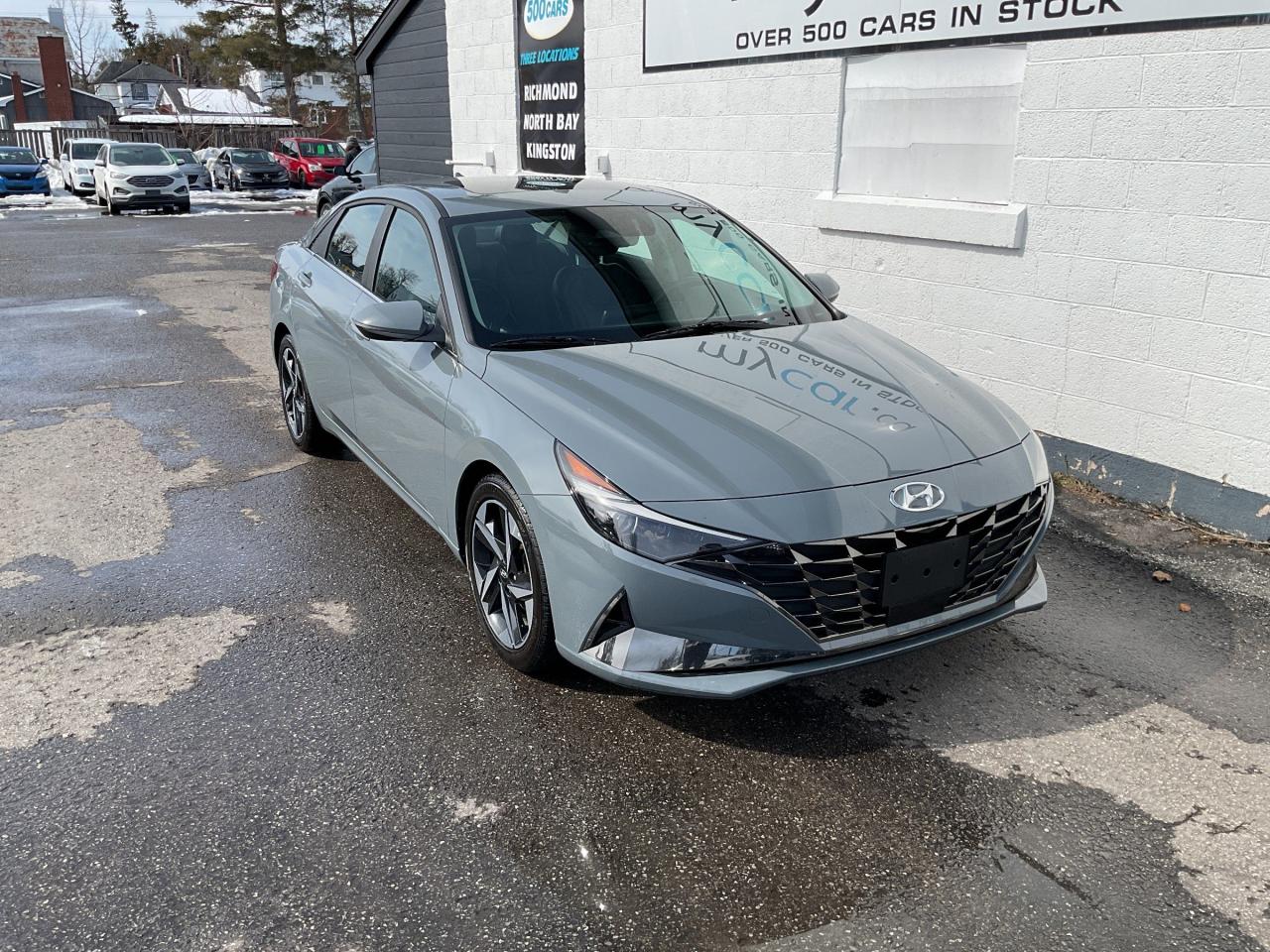 Used 2022 Hyundai Elantra Ultimate Tech LOW MILEAGE!!!!   SUNROOF. HEATED SEATS. LEATHER. NAV. BACKUP CAM. BLUETOOTH. A/C. CRUISE. PWR GROUP for sale in North Bay, ON