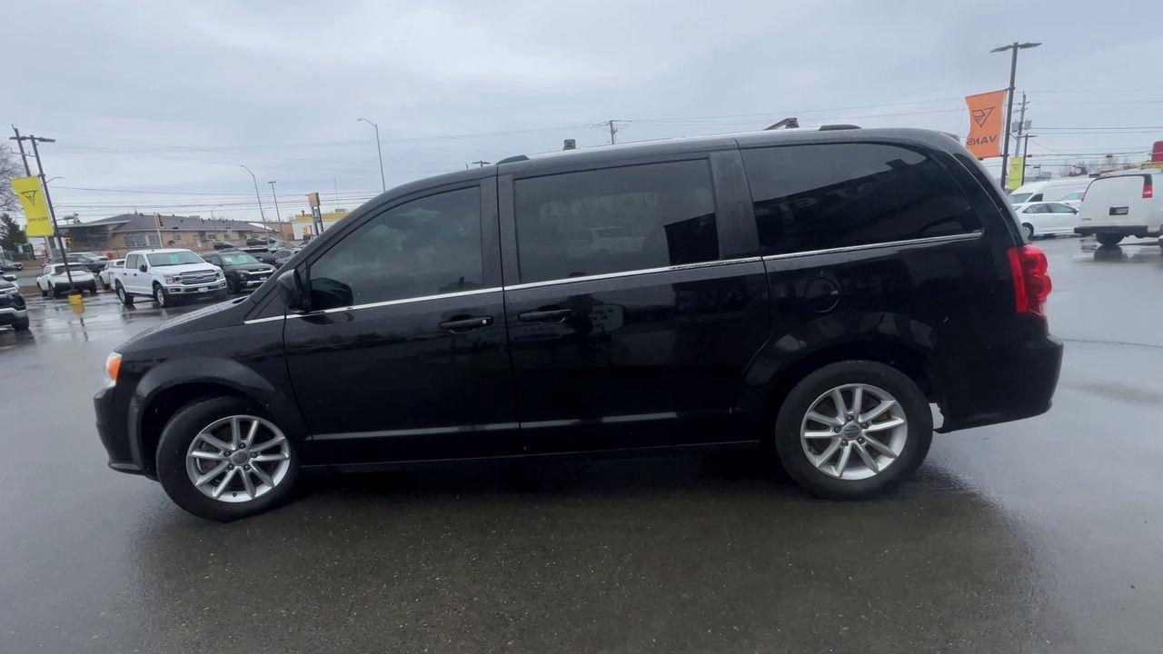 2020 Dodge Grand Caravan Premium Plus 3RD ROW 7 PASSENGER, LEATHER SEATS, BACK UP CAM, SIRIUS XM, ROOF RACK!!! Photo4