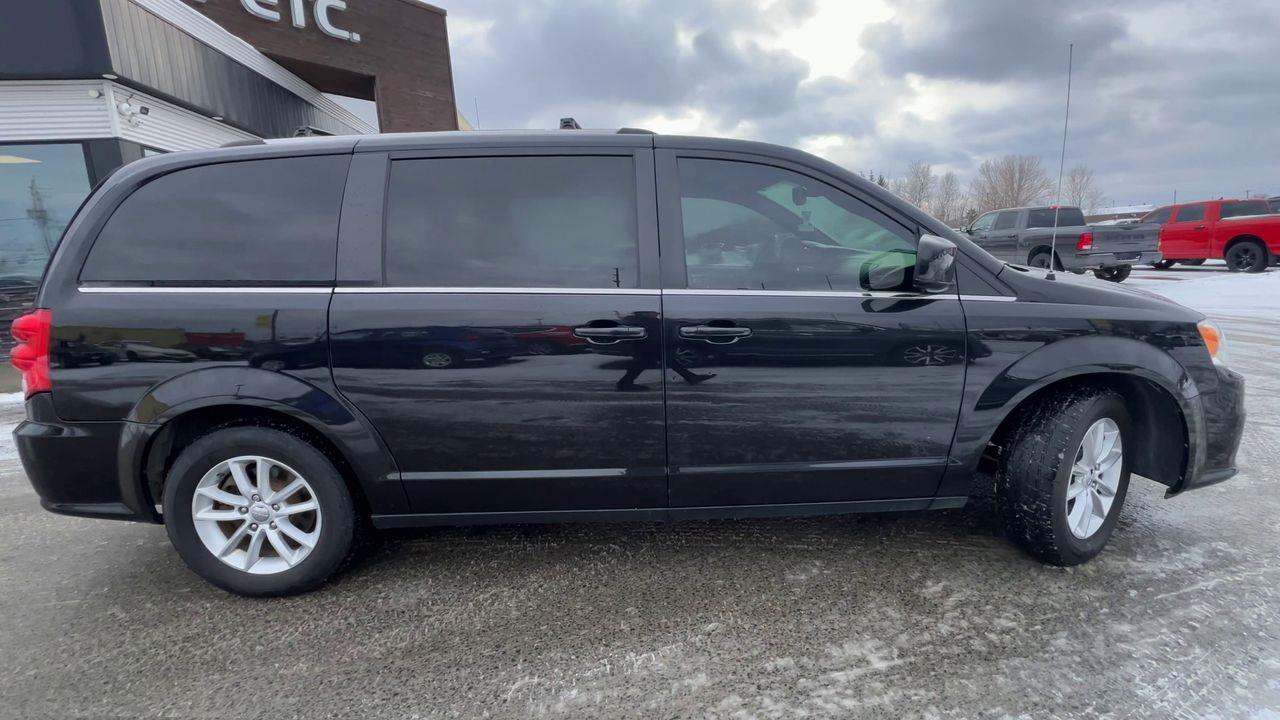 2020 Dodge Grand Caravan Premium Plus 3RD ROW 7 PASSENGER, LEATHER SEATS, BACK UP CAM, SIRIUS XM, ROOF RACK!!! Photo
