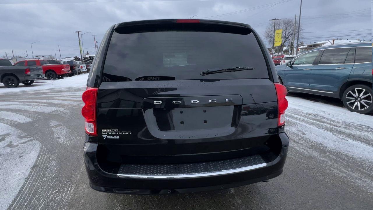 2020 Dodge Grand Caravan Premium Plus 3RD ROW 7 PASSENGER, LEATHER SEATS, BACK UP CAM, SIRIUS XM, ROOF RACK!!! Photo