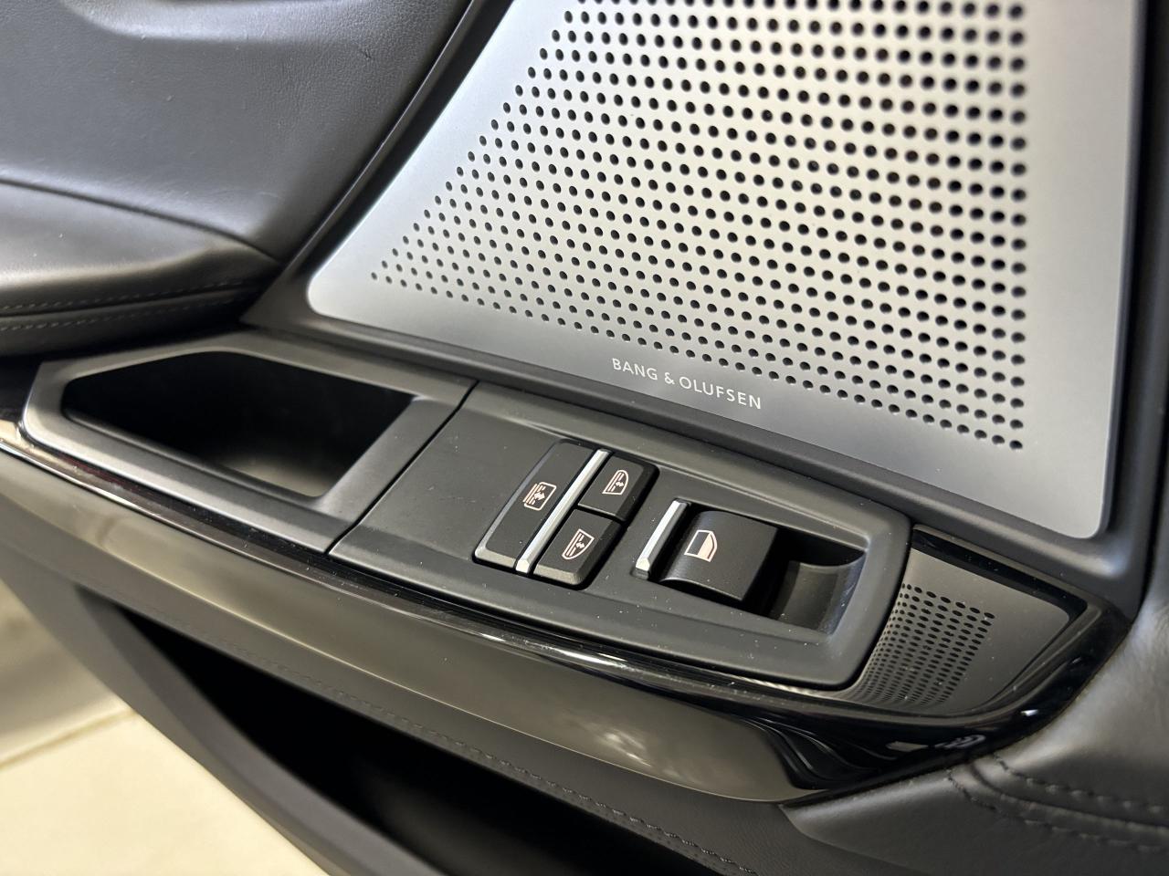 2015 BMW M6 Gran Coupe|NAV|HEADSUP|CARBONROOF|CARBONSPOILER|++ - Photo #14