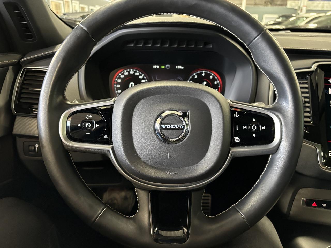 2021 Volvo XC90 T6 R-Design|AWD|7PASSENGER|NAV|HARMANKARDON|+++ - Photo #36