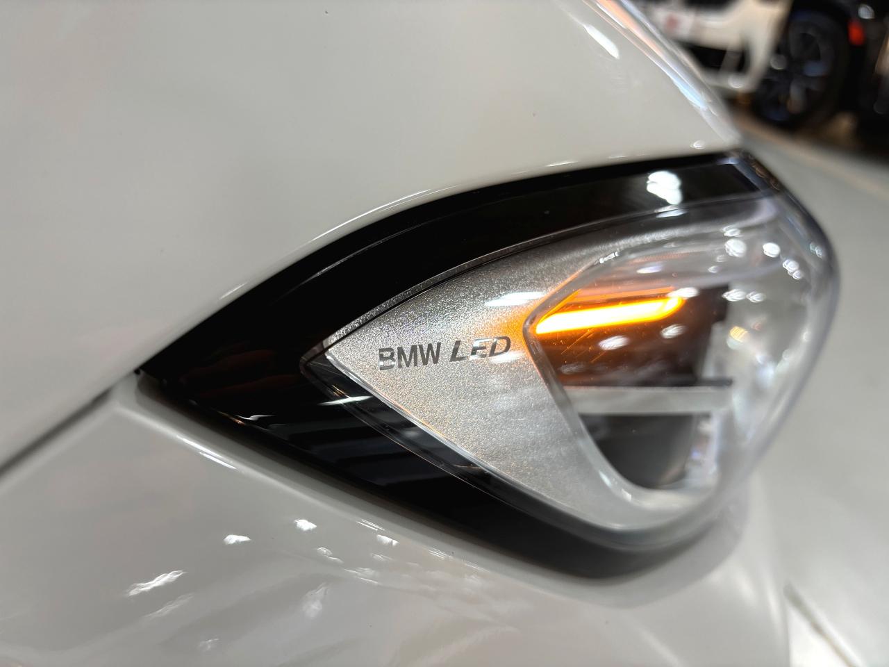 2022 BMW 3 Series 330i xDrive|AWD|NAV|SUNROOF|LEATHER|LED|BACKUPCAM| - Photo #3
