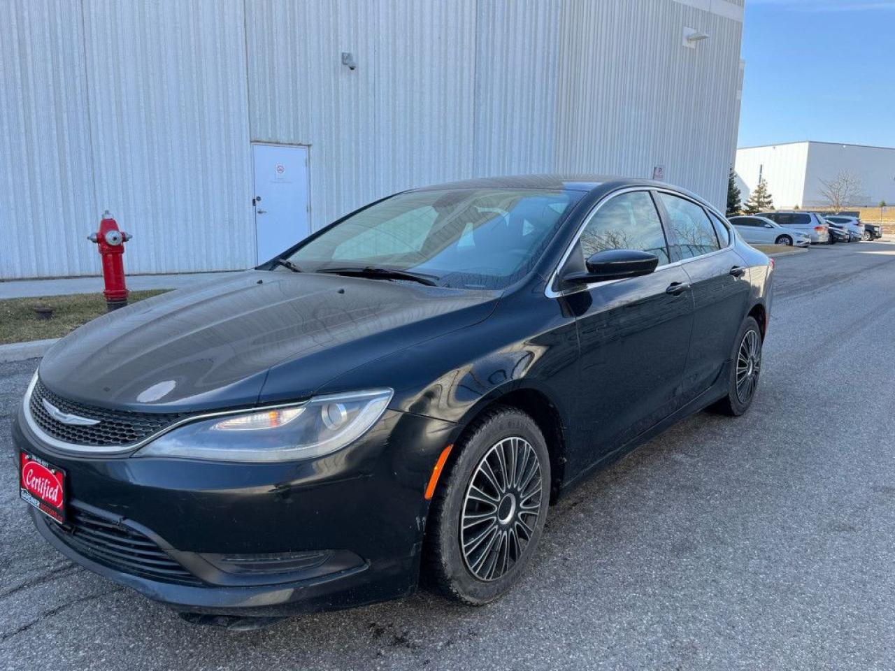 Used 2015 Chrysler 200 LX 4dr Front-wheel Drive Sedan Automatic for sale in Mississauga, ON