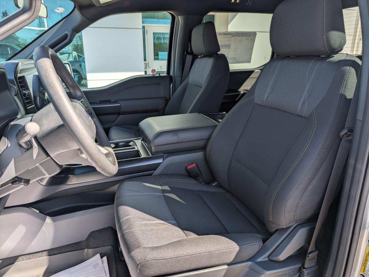 2025 Ford F-150 STX Photo5